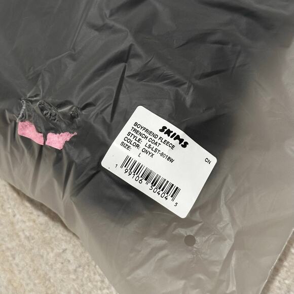 NWT SKIMS BOYFRIEND FLEECE OVERSIZED TRENCH COAT IN ONYX SIZE LARGE - Picture 9 of 9